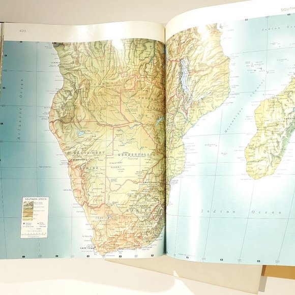 Pictorial Atlas of the World Rand McNally Life Vin - Picture 8 of 9